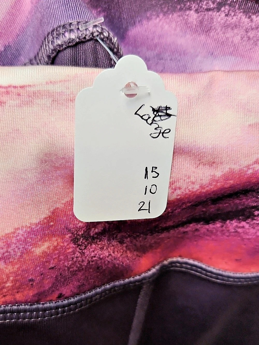 Tek Gear DryTek Abstract Athletic Leggings in Purple & Pink Size Large - Picture 4 of 4